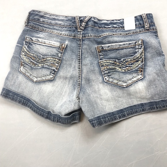 Distressed Jean Shorts Size 9/10 - Picture 2 of 10